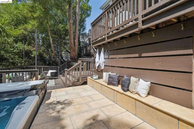 318 Arlington Ave., Kensington, CA 94707