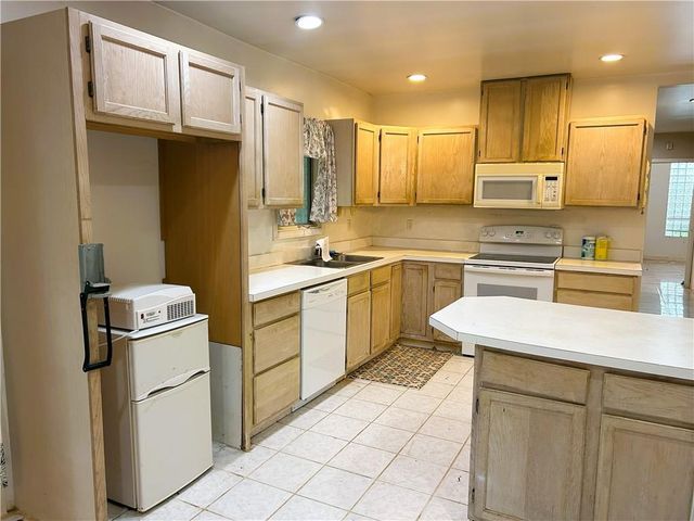 2641 Old Norcross Road, Tucker, GA 30084