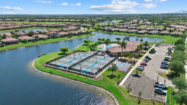 6860 WILD LAKE TERRACE, Bradenton, FL 34212