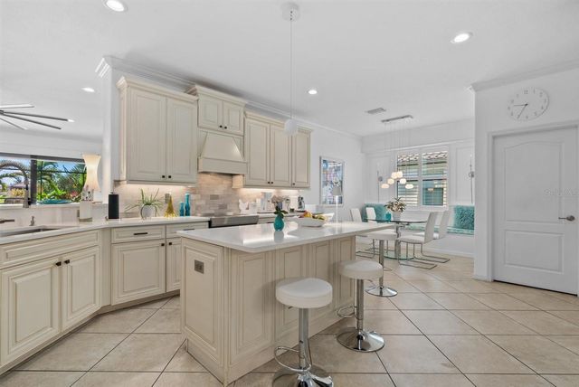 6860 WILD LAKE TERRACE, Bradenton, FL 34212