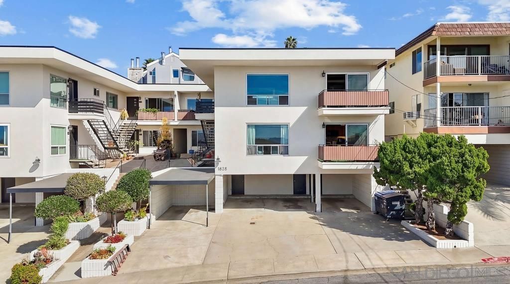 1828 Linwood St 1, San Diego, CA 92110