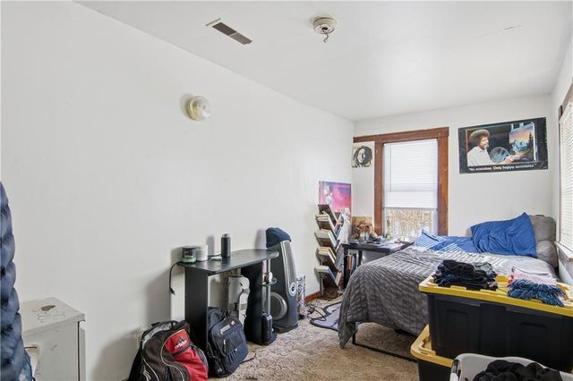 1245 S Farwell Street, Eau Claire, WI 54701