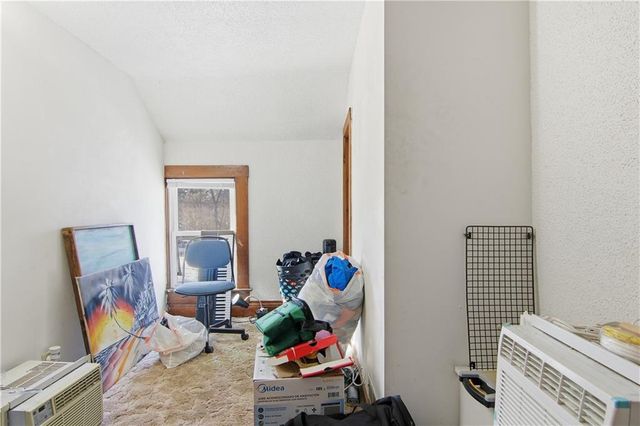 1245 S Farwell Street, Eau Claire, WI 54701