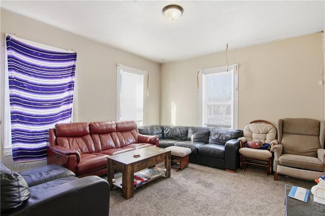 1245 S Farwell Street, Eau Claire, WI 54701