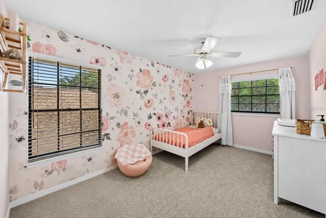 3811 W GRANADA STREET, Tampa, FL 33629
