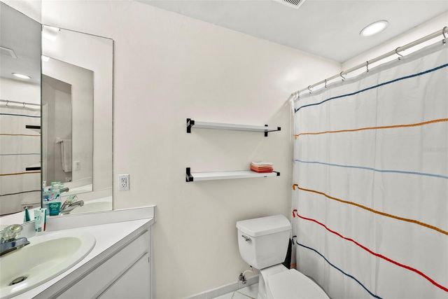 3811 W GRANADA STREET, Tampa, FL 33629