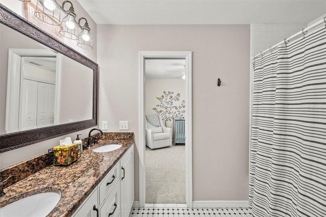 3811 W GRANADA STREET, Tampa, FL 33629