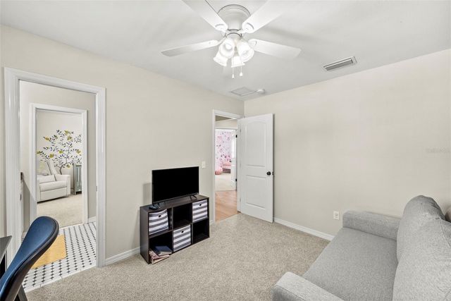 3811 W GRANADA STREET, Tampa, FL 33629