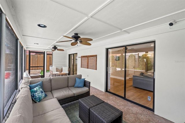 3811 W GRANADA STREET, Tampa, FL 33629