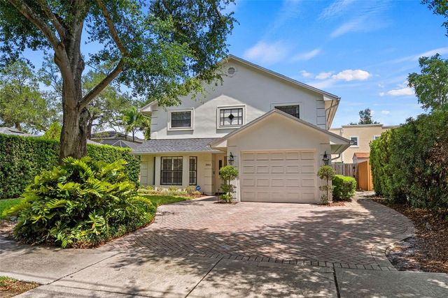 3811 W GRANADA STREET, Tampa, FL 33629