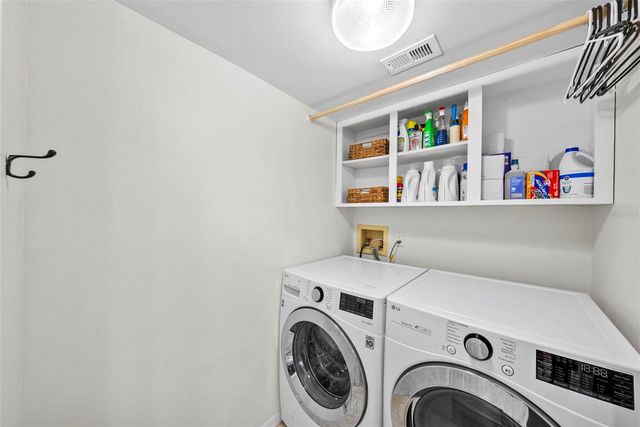 3811 W GRANADA STREET, Tampa, FL 33629