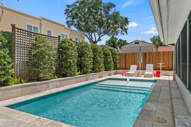 3811 W GRANADA STREET, Tampa, FL 33629
