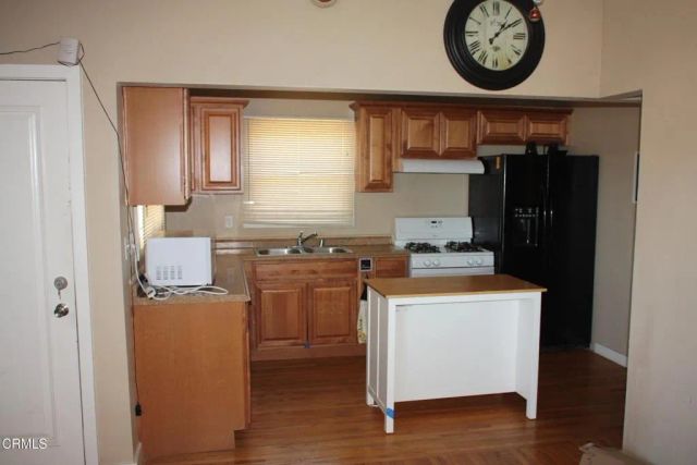 1910 Colonia Place, Camarillo, CA 93010