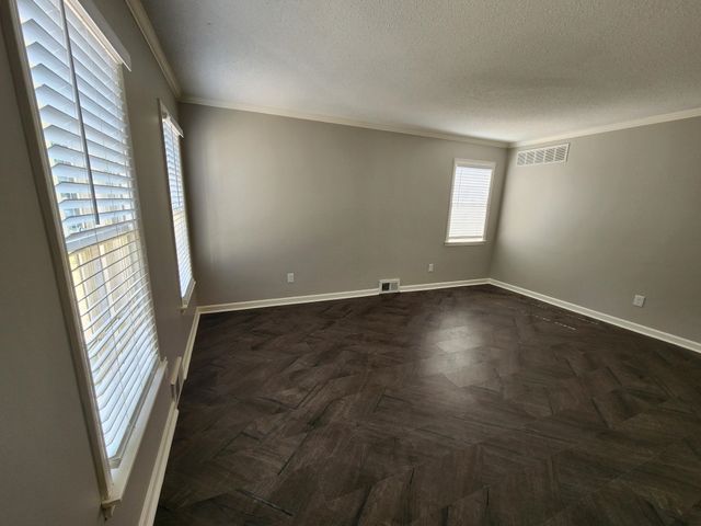 6010 FOX RIDGE DR, Memphis, TN 38115