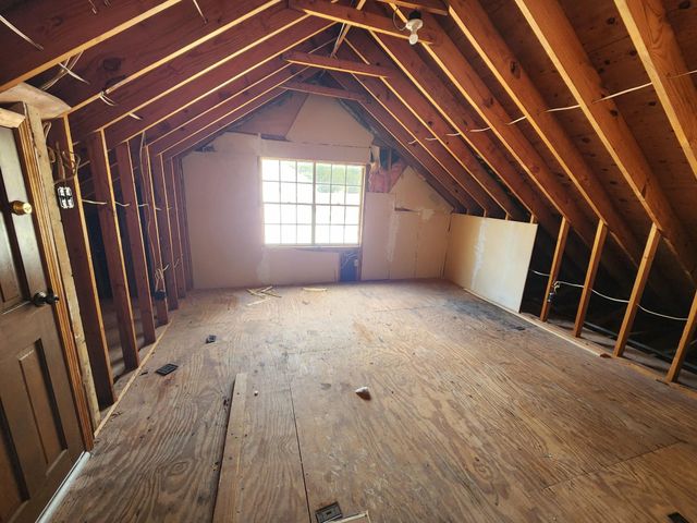 6010 FOX RIDGE DR, Memphis, TN 38115