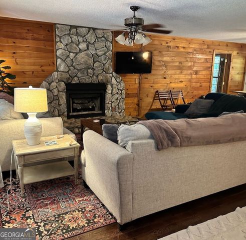 1704 Newport Drive, Ellijay, GA 30540