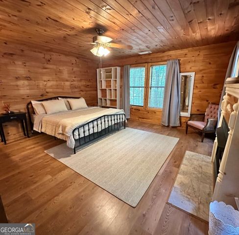 1704 Newport Drive, Ellijay, GA 30540