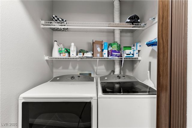 735 Apple Tree Court, Henderson, NV 89014