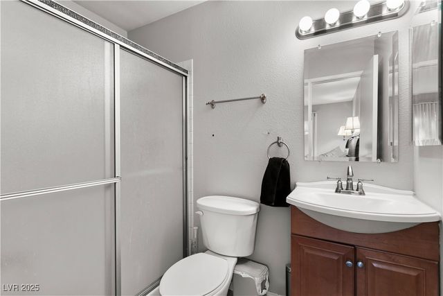 735 Apple Tree Court, Henderson, NV 89014