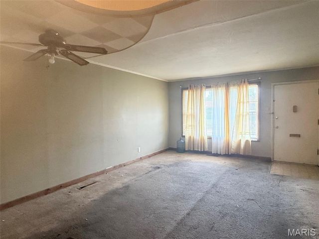 937 Lebon Drive, St Louis, MO 63137