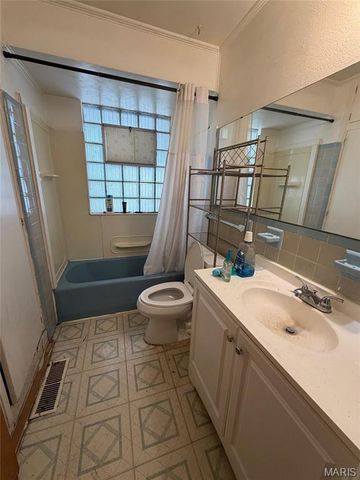 937 Lebon Drive, St Louis, MO 63137