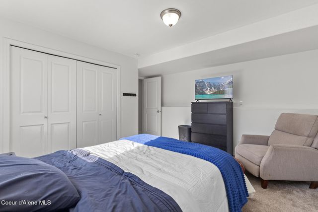 5079 E Portside Ct, Post Falls, ID 83854