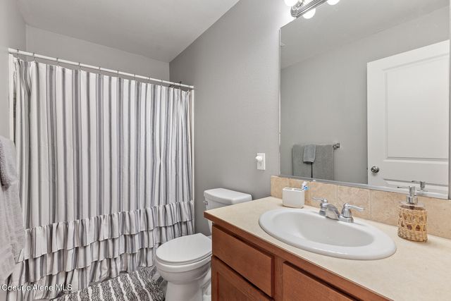 5079 E Portside Ct, Post Falls, ID 83854