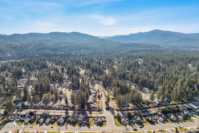 5079 E Portside Ct, Post Falls, ID 83854