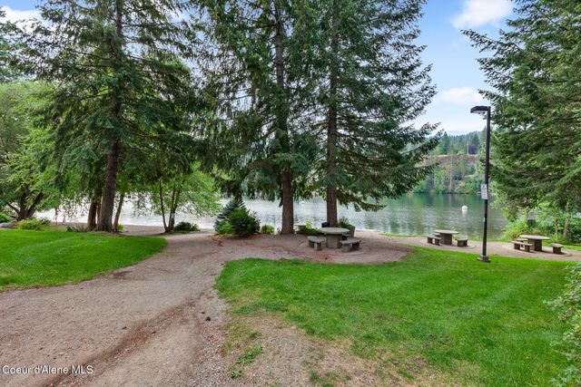 5079 E Portside Ct, Post Falls, ID 83854