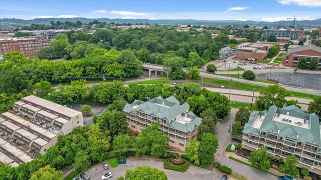 733 Battery Pl Apt 101, Chattanooga, TN 37403