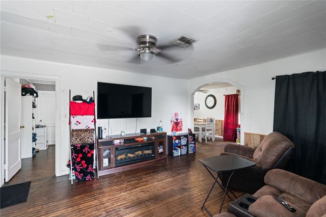 517 S Lamont, Aransas Pass, TX 78336