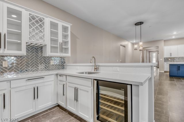 677 Gibbons Grove Street, Henderson, NV 89011