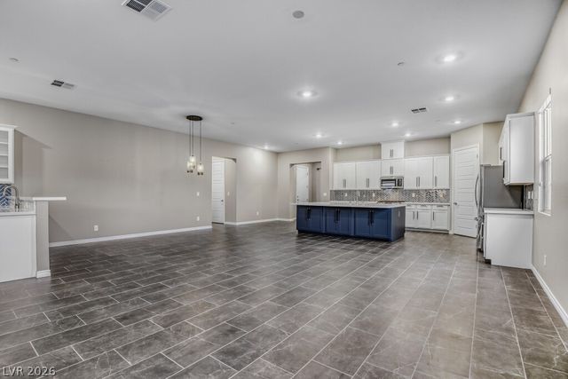 677 Gibbons Grove Street, Henderson, NV 89011