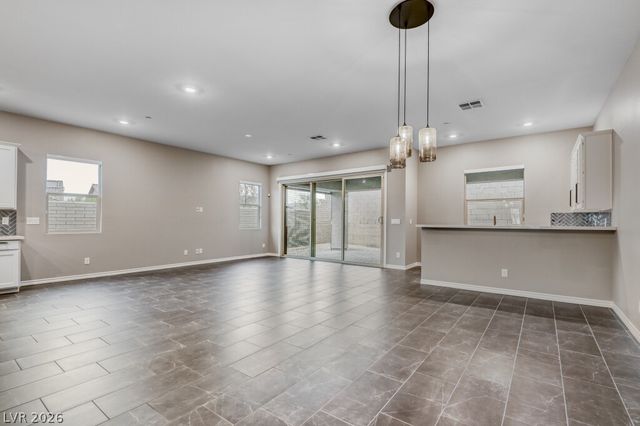 677 Gibbons Grove Street, Henderson, NV 89011