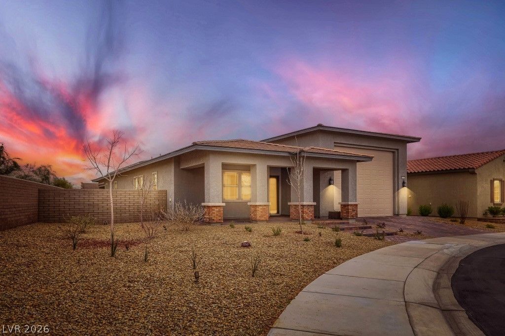 677 Gibbons Grove Street, Henderson, NV 89011