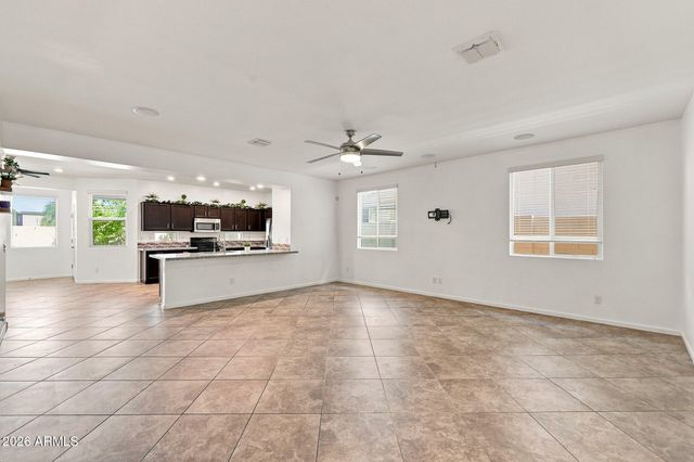 6825 N 130TH Drive, Glendale, AZ 85307