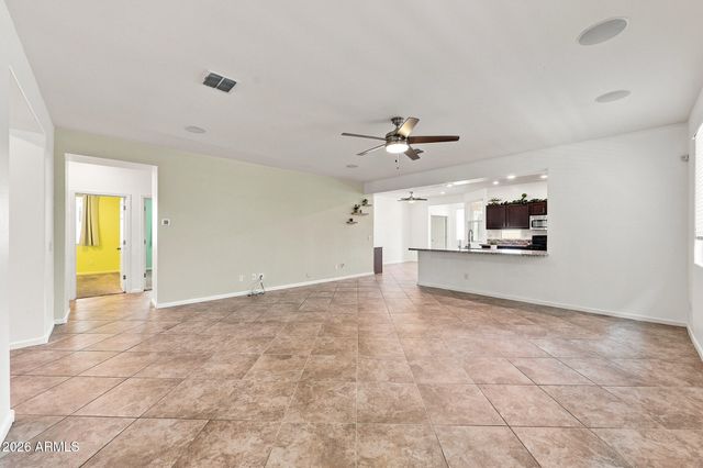 6825 N 130TH Drive, Glendale, AZ 85307