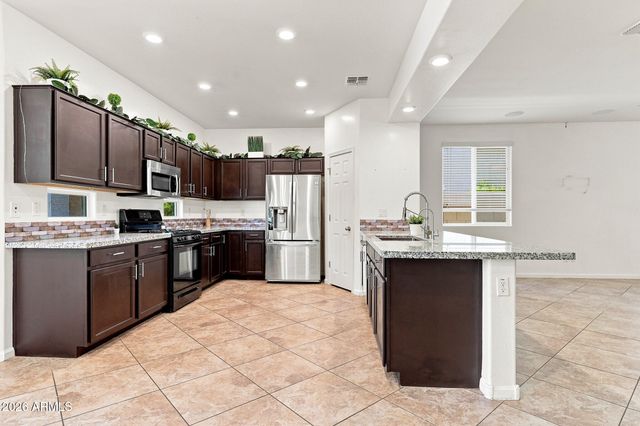 6825 N 130TH Drive, Glendale, AZ 85307