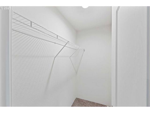 2142 EVERETT Ave, North Bend, OR 97459