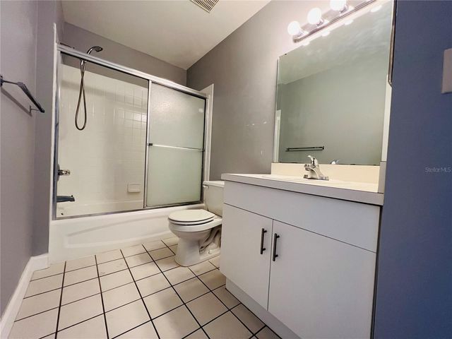 605 RIDGE TERRACE 605, Winter Haven, FL 33881