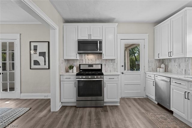 2512 Kingston Road, Cleveland Heights, OH 44118