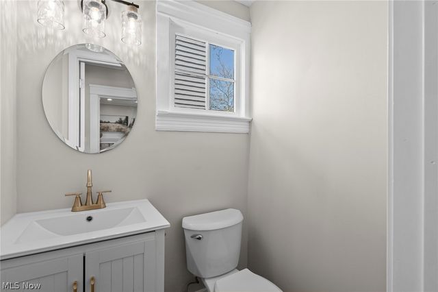 2512 Kingston Road, Cleveland Heights, OH 44118