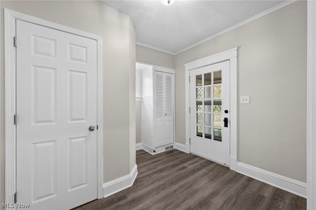 2512 Kingston Road, Cleveland Heights, OH 44118