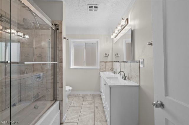 2512 Kingston Road, Cleveland Heights, OH 44118