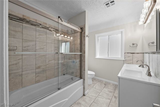 2512 Kingston Road, Cleveland Heights, OH 44118