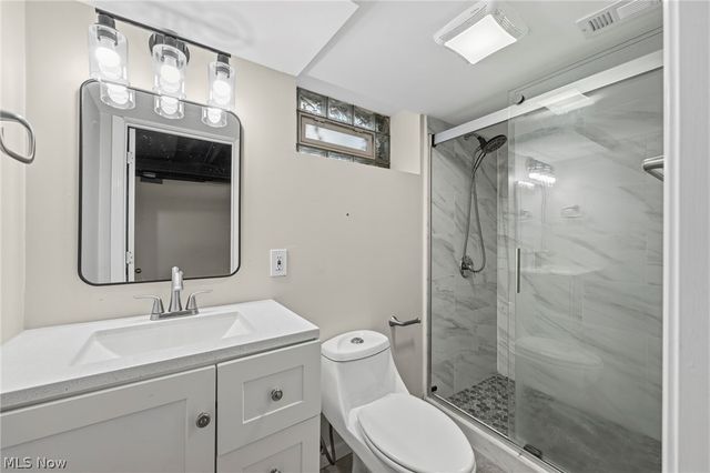 2512 Kingston Road, Cleveland Heights, OH 44118