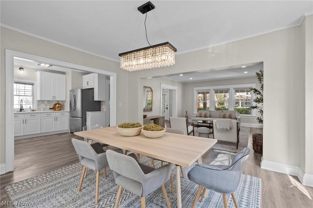 2512 Kingston Road, Cleveland Heights, OH 44118