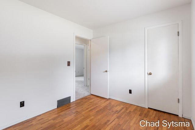 1643 Stonewood Drive SE, Lowell, MI 49331
