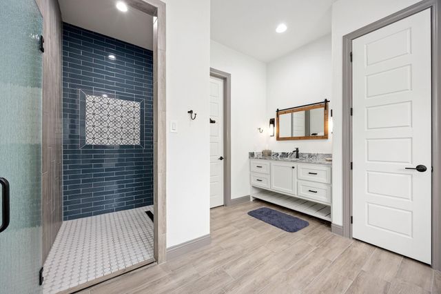 86 Dawns Edge Drive, Conroe, TX 77356