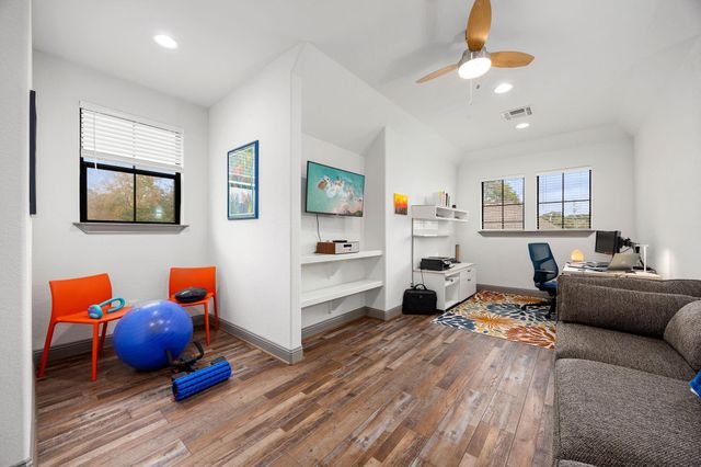 86 Dawns Edge Drive, Conroe, TX 77356